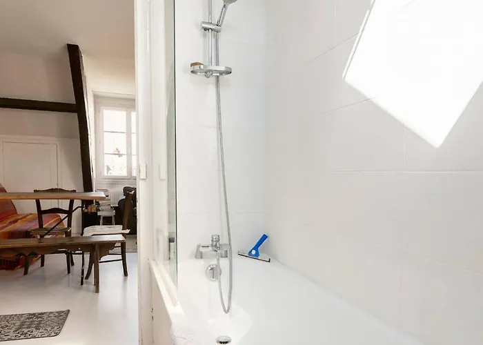 Chateau De - Et Breakfast Versailles